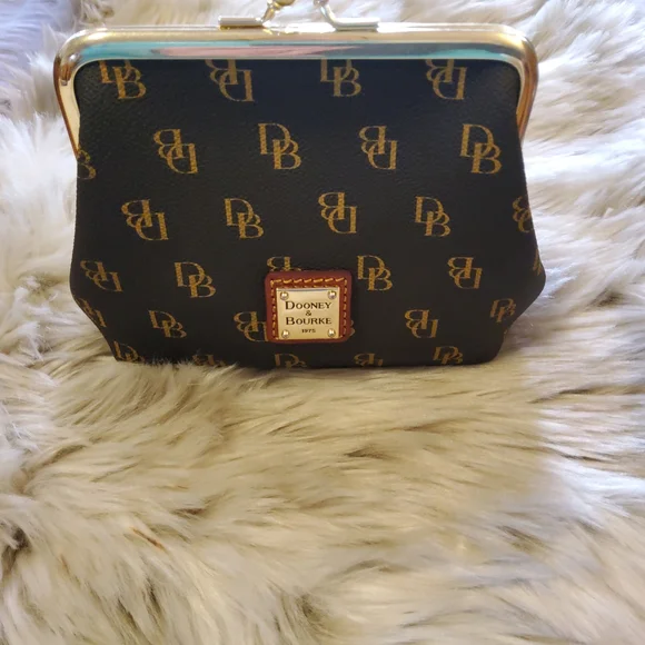 Dooney & Bourke Crossbody Bag and Coin Purse Set EUC - Picture 5 of 16